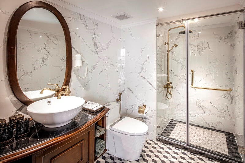 All of the 46 spacious cabins feature walk-in closets and elegant bathrooms.